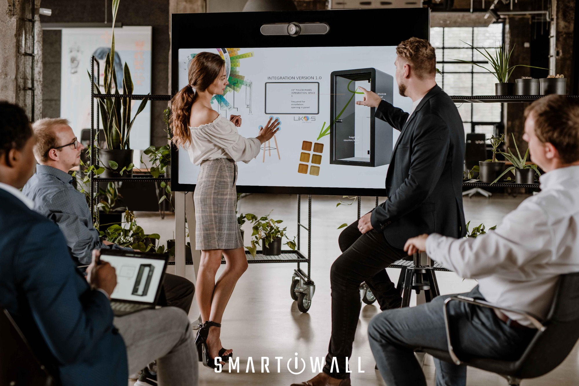 SMART-i-WALL®: Your next video conference will not be via laptop.
