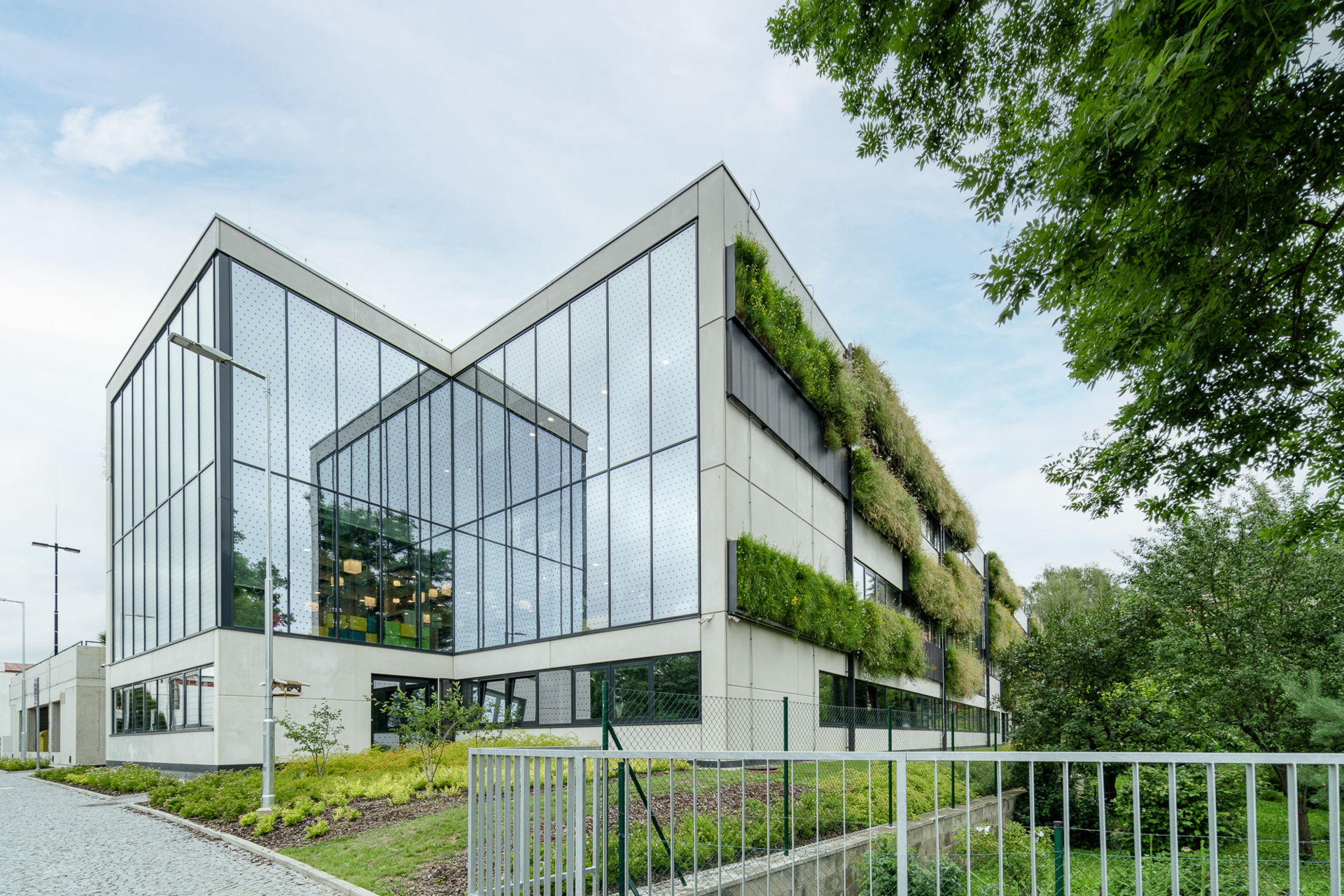 The new building of the Vysočina Regional Library was built in harmony with the surrounding environment